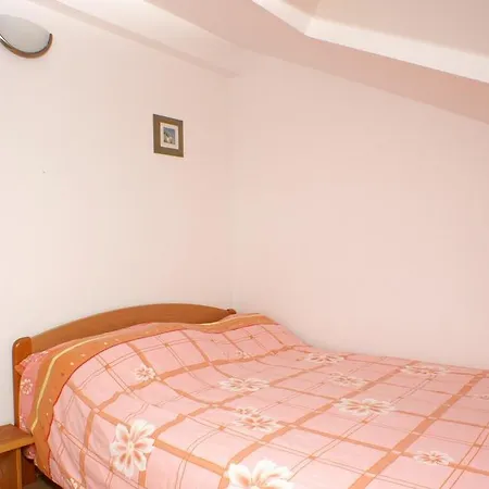 Stari Grad 4014b Lägenhet